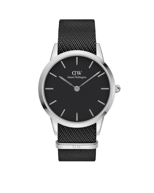 Daniel Wellington DW00100678 watch for man with a black dial and nylon strap.